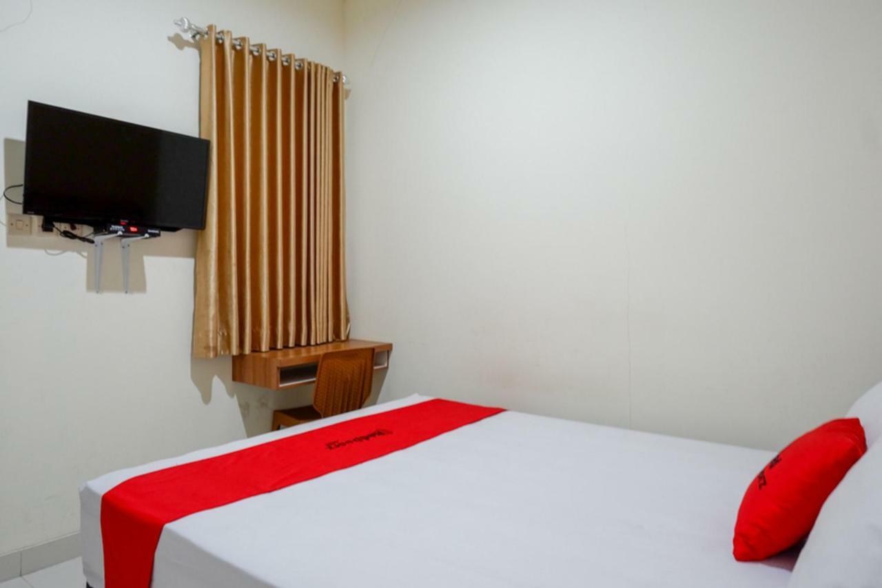 Reddoorz Near Living Plaza Purwokerto Hotel Exterior foto